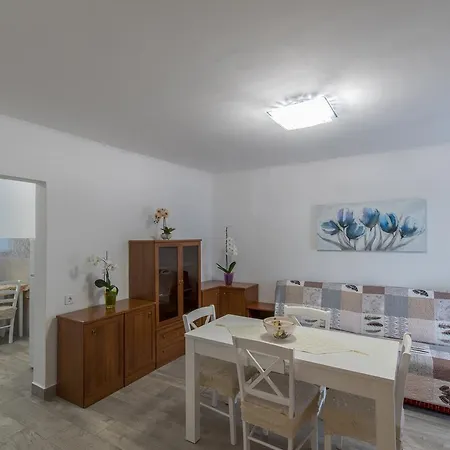 Apartment Apartmenst Saban 1709 *