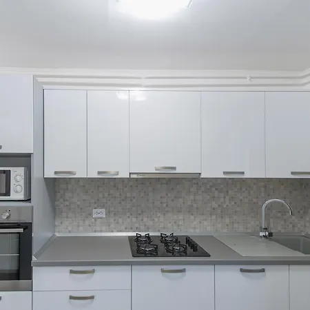 Apartmenst Saban 1709 アパート